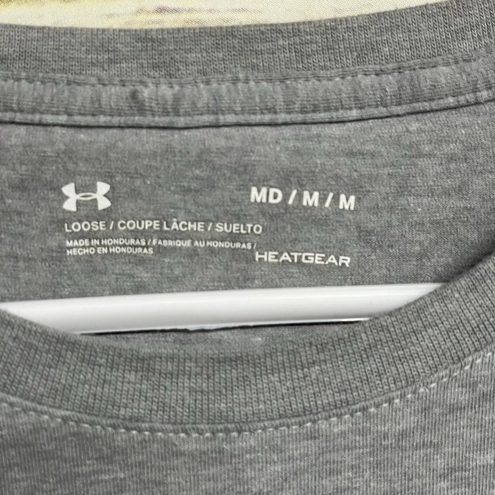 Under Armour Shirt Mens Medium Gray Freedom USA Flag‎ Logo Athletic Cotton Adult